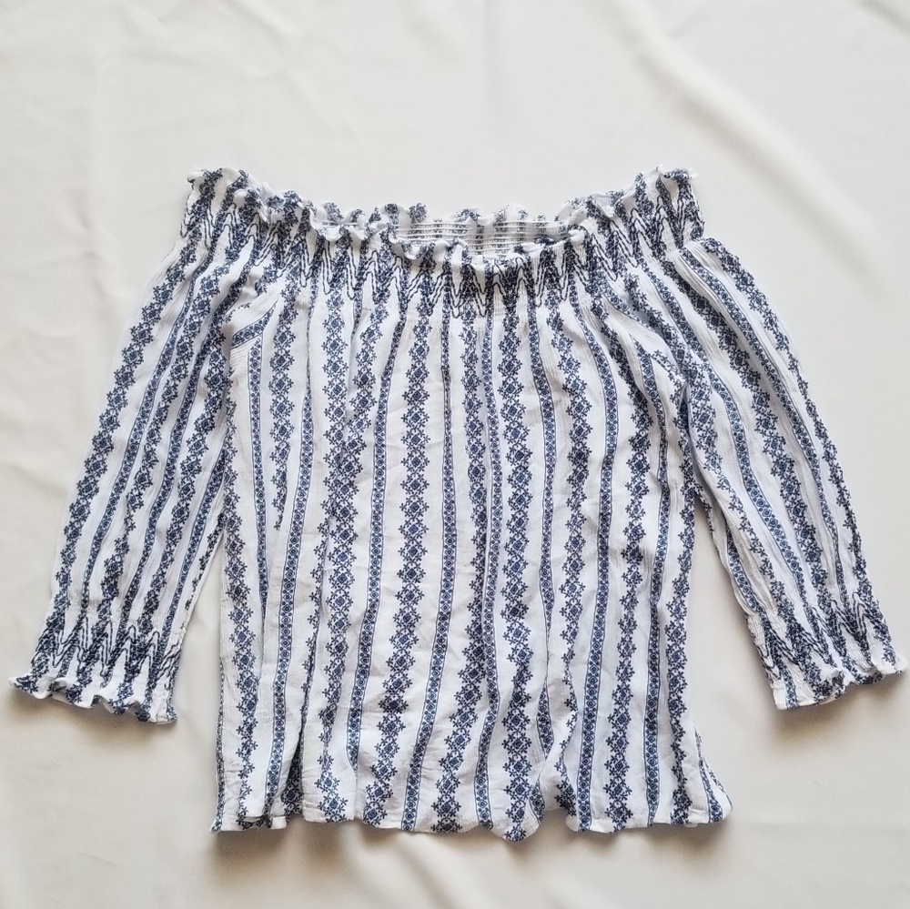 Across the Shoulders Crop